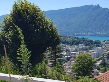 f3 meuble avec vue lac