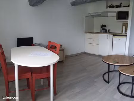 studio meublé atypique à oraison