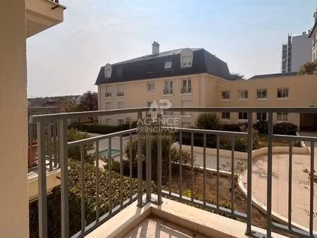 studio 1 pièce 23 m²