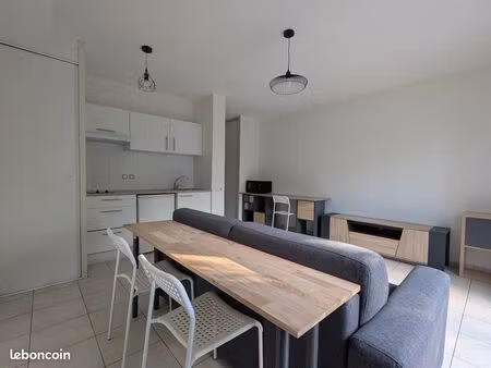 studio meublé avec balcon et parking – floirac