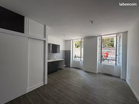 studio 1 pièce 23 m²