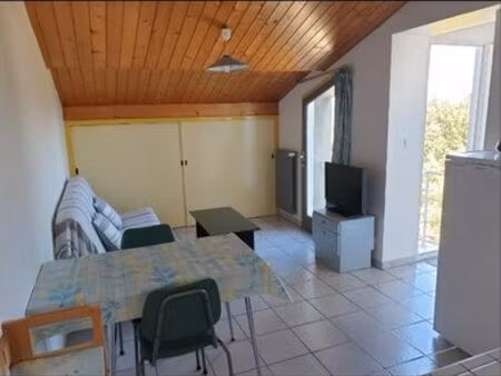 loue haut de villa meublé