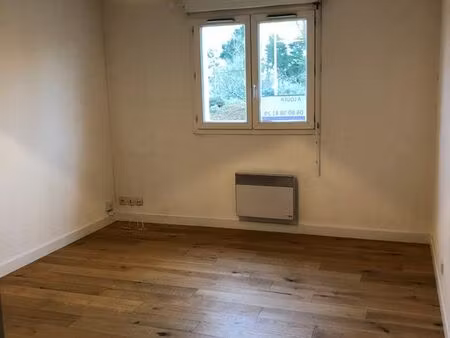 appartement 1 pièce - 19m2 - étage 1/1