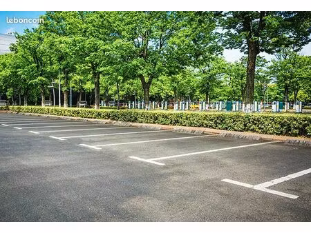 parking/box 12 m² sèvres