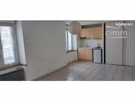 studio 1 pièce 27 m²