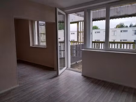 location appartement 4 pièces 78 m² à mourenx (64150)  453 €