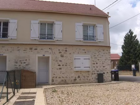 location maison 3 pièces 84.3 m² à vincy-manoeuvre (77139)  928 €