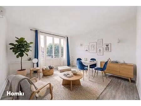 appartement t3 lumineux de 59 m² à montreuil  rue yves farge