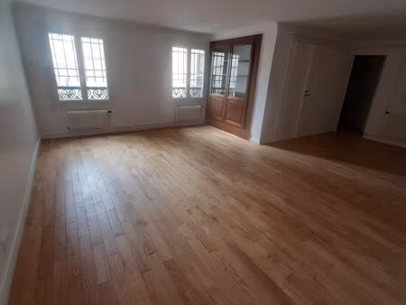 appartement paris 4 pièce(s) 111 m2