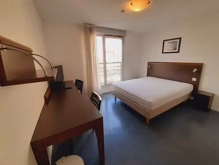 studio meublé - 69009