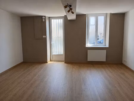 maison montfaucon-montigne 4 pièce(s) 78 m2
