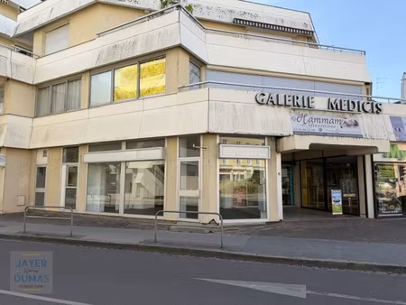 chalon-sur-saone - centre ville - local commercial -