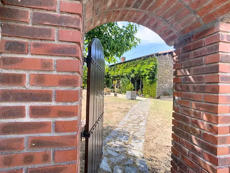 longère à vendre sur la regrippiere