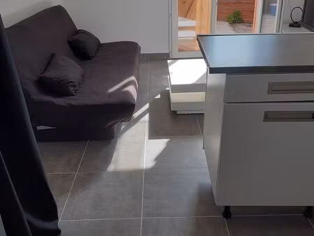 loue studio meublé