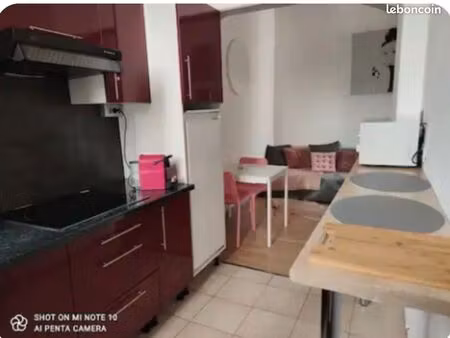 appartement meublé 42 m² – bail 9 ou 10 mois