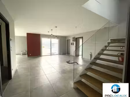 local d'activite 1315 m² villefranche-sur-saône