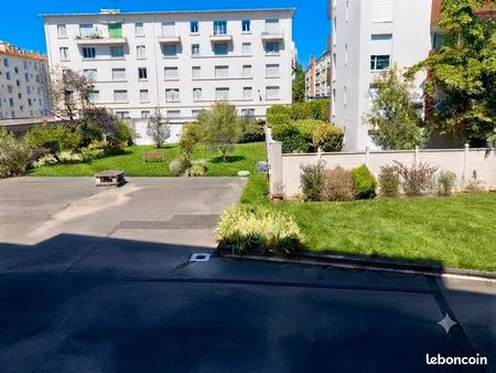appartement 3 chambres balcon sur jardin