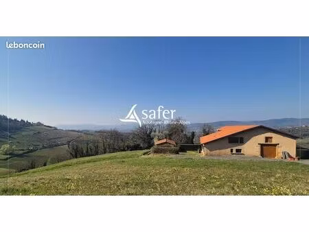 maison 8 pièces 199 m²