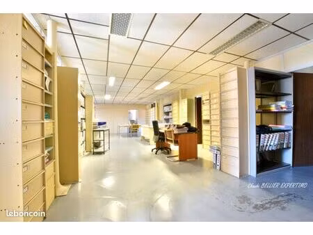 bureaux 300 m² marseille