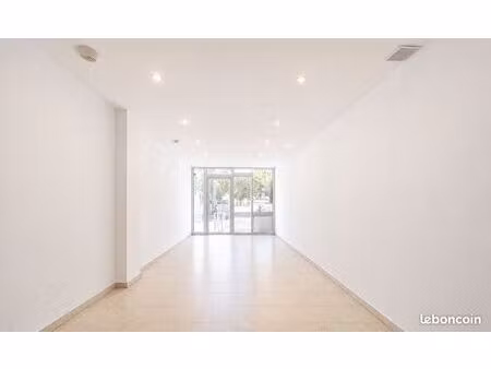 local commercial