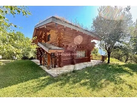 un écrin de sérénité : magnifique chalet en bois dans les pyrénées audoises