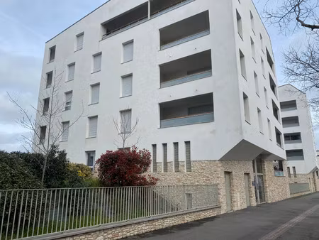 location appartement 2 pièces 45 m² à blagnac (31700)