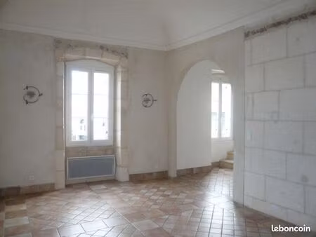 mouriès  à louer appartement duplex 76m2