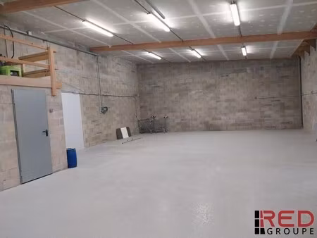 location entrepôt septemes les vallons 13240 150m²