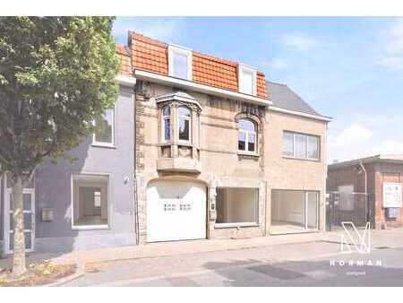 multifunctioneel gebouw (opslag - burelen - wonen) op comme
