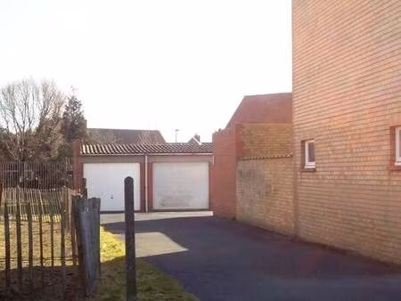 garage à louer à uitkerke € 80 (i0b2m) - immo bossuyt | zimmo