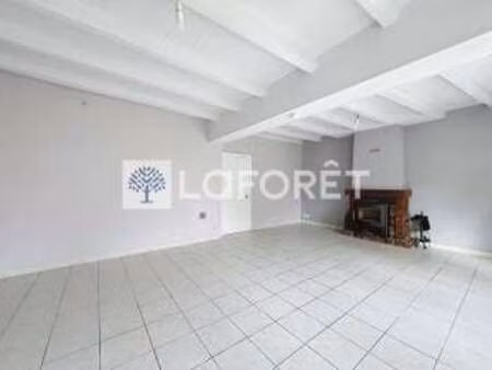 location maison à luzay (79100) : à louer / 139m² luzay