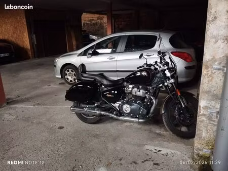 à louer place parcking deux roues
