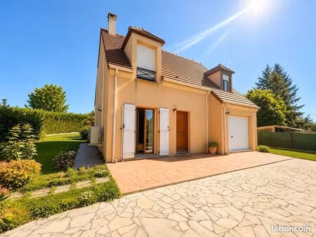 pavillon 5 pièces 97 m²