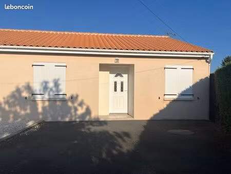 logement à louer maine de boixe