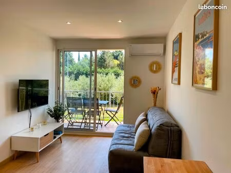 studio 20m2 meublé – balcon vue jardin – bail étudiant