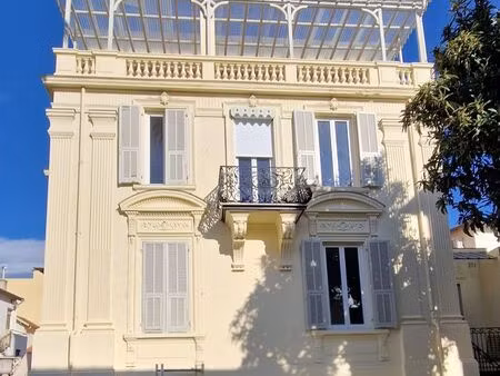 rare à chambrun – studio meublé
