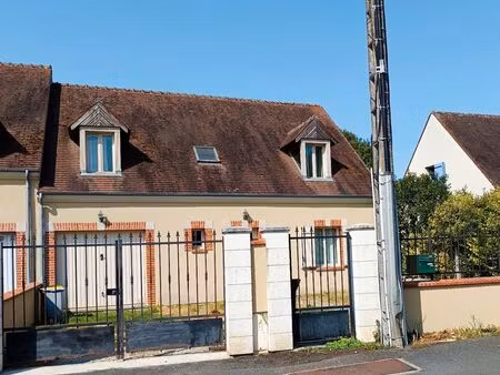 maison familiale à louer sur arrabloy