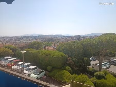 exclusivité  4 pièces au calme absolu  à rénover avec balcon  garage fermé  parking collec