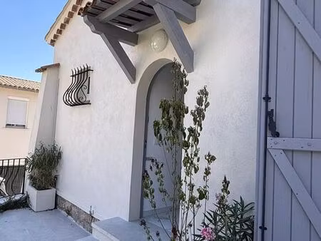 villa 3 pièces 70 m²