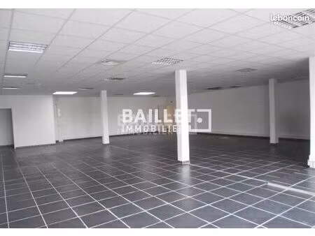 bureaux  local commercial  entrepôt 318 m² biot