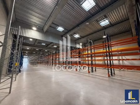 local d'activité 1 200 m²