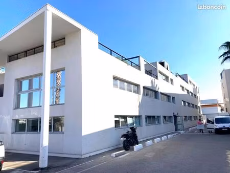 bureaux 84 m² cannes