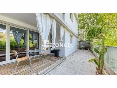 bel appartement familial avec garage et terrasse au bachut