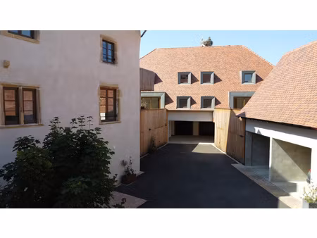 appartement type triplex dans une demeure centre-ville histo
