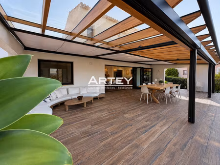 villa contemporaine de 175 m2 avec dépendance  piscine et va