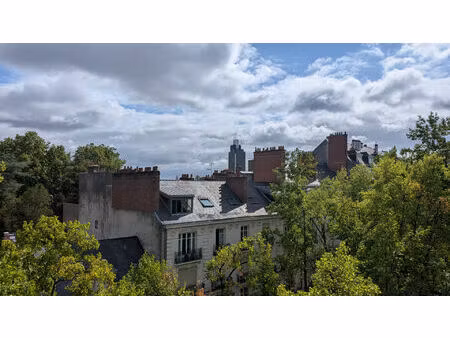 nantes guist'hau  appartement avec vue t2 de 50 m² dpe en d  cave et parking.