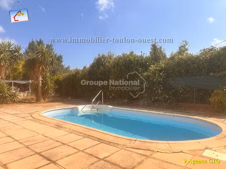 la crau - villa t6 de 118 m² - piscine - garage - terrain de 600 m²