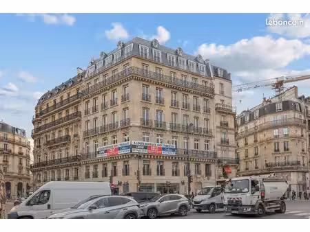 bureaux 247 m²