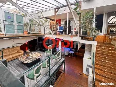 bureau 254 m²