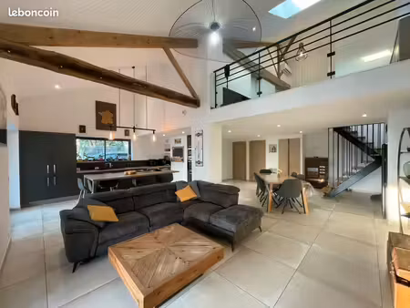ferme rénovée 7 pièces 175 m² habitable